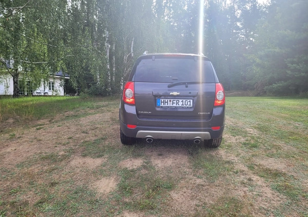 Chevrolet Captiva cena 36900 przebieg: 197642, rok produkcji 2012 z Człuchów małe 92